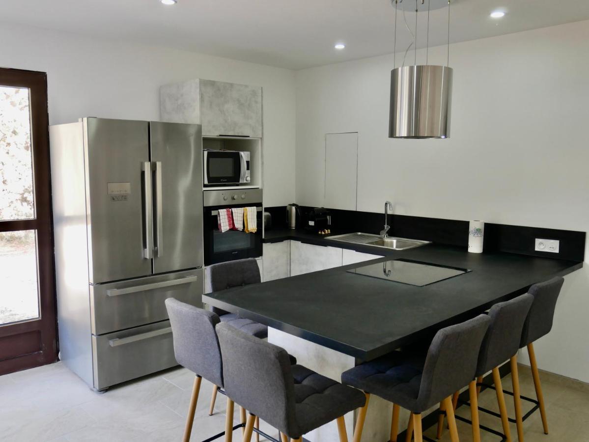 Port Pin - Coliving - Mas Des Sous Bois Hotel Ventabren ภายนอก รูปภาพ