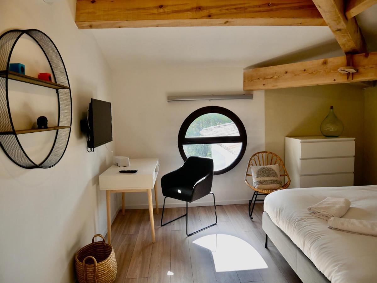 Port Pin - Coliving - Mas Des Sous Bois Hotel Ventabren ภายนอก รูปภาพ