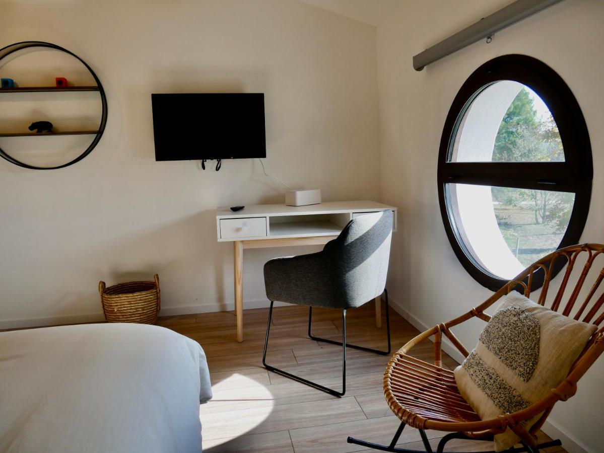 Port Pin - Coliving - Mas Des Sous Bois Hotel Ventabren ภายนอก รูปภาพ